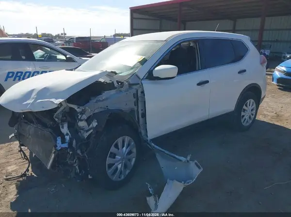 KNMAT2MV6GP738027 2016 NISSAN ROGUE - Image 2