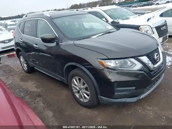 KNMAT2MV6HP502754 2017 NISSAN ROGUE - Image 1