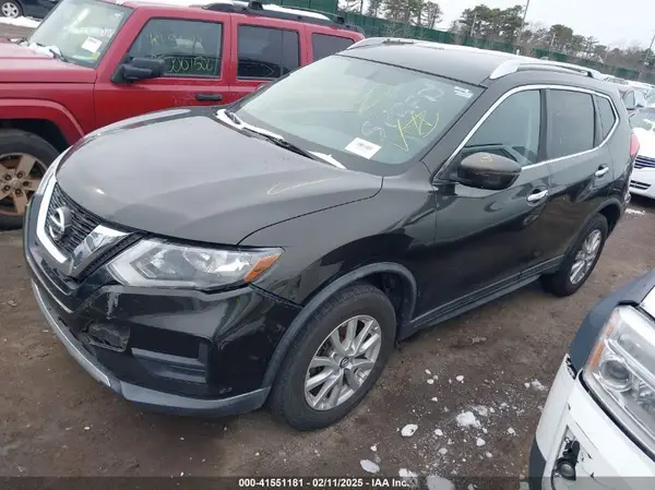 KNMAT2MV6HP502754 2017 NISSAN ROGUE - Image 2