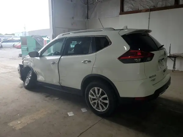 KNMAT2MV6HP502835 2017 NISSAN ROGUE - Image 2