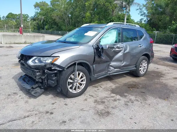 KNMAT2MV6HP505363 2017 NISSAN ROGUE - Image 2