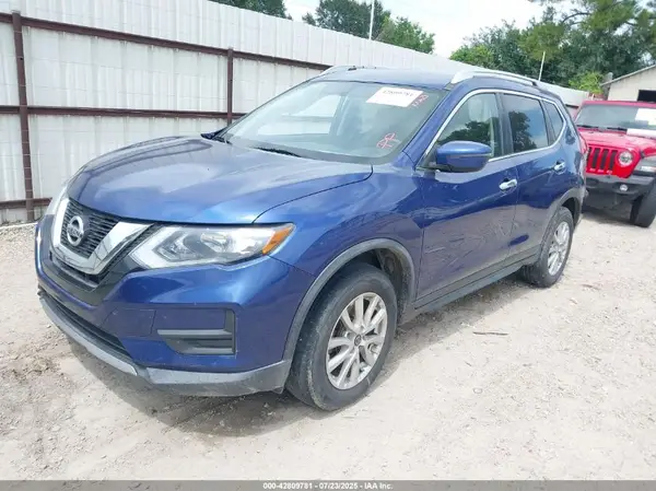KNMAT2MV6HP507050 2017 NISSAN ROGUE - Image 2