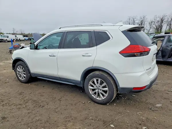 KNMAT2MV6HP508439 2017 NISSAN ROGUE - Image 2