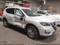 KNMAT2MV6HP524379 2017 NISSAN ROGUE