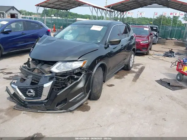 KNMAT2MV6HP525578 2017 NISSAN ROGUE - Image 2