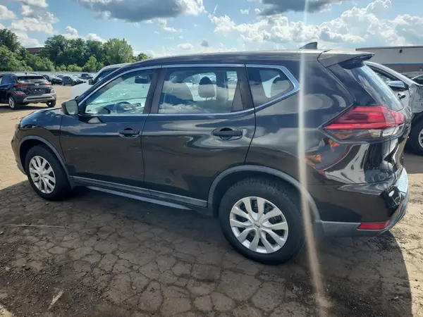 KNMAT2MV6HP526150 2017 NISSAN ROGUE - Image 2