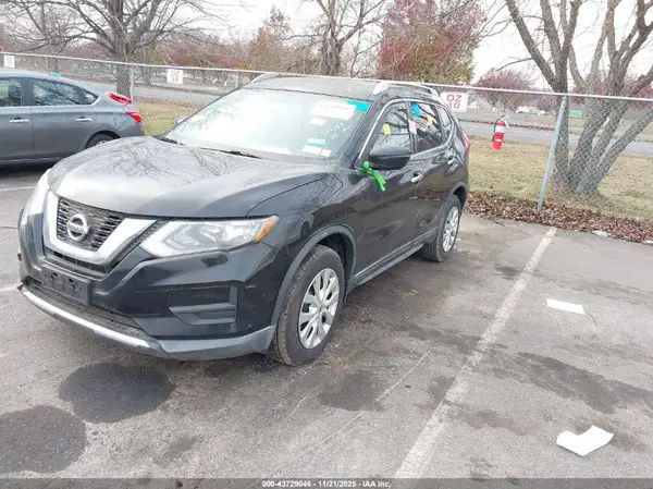 KNMAT2MV6HP526388 2017 NISSAN ROGUE - Image 2