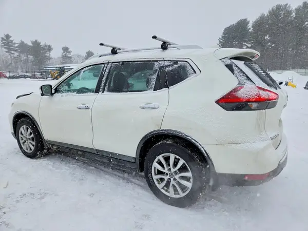 KNMAT2MV6HP530702 2017 NISSAN ROGUE - Image 2