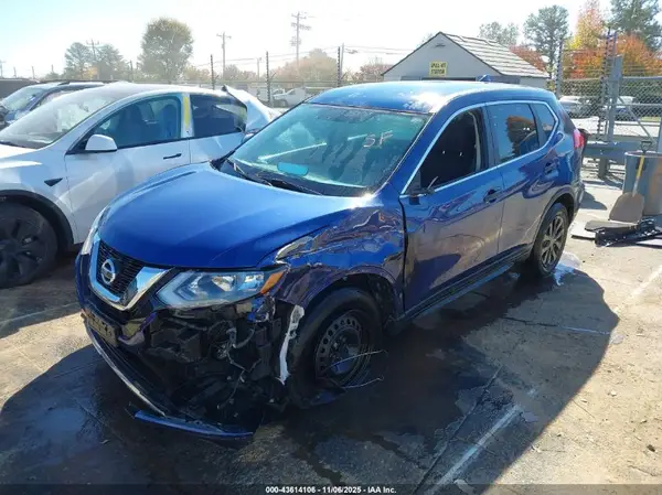KNMAT2MV6HP537147 2017 NISSAN ROGUE - Image 2
