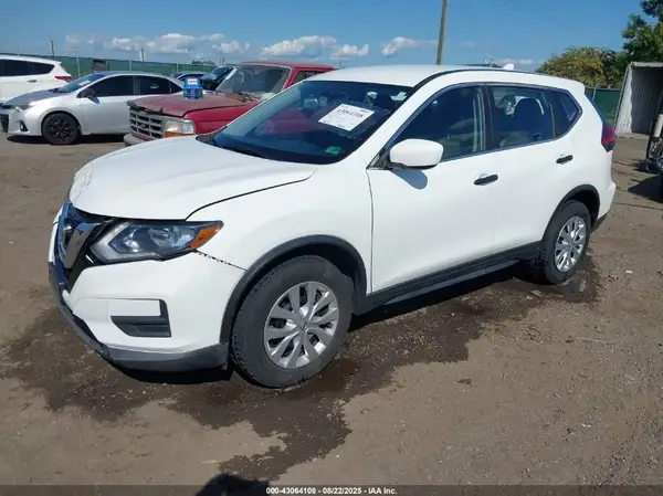 KNMAT2MV6HP537763 2017 NISSAN ROGUE - Image 2