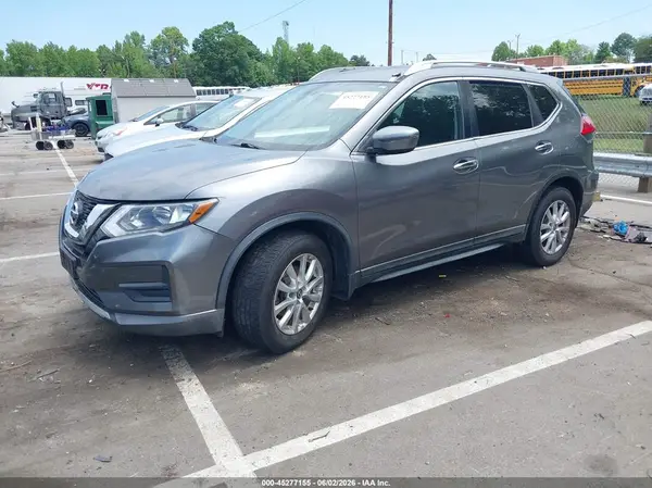 KNMAT2MV6HP541506 2017 NISSAN ROGUE - Image 2