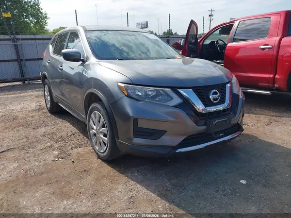 KNMAT2MV6HP541893 2017 NISSAN ROGUE - Image 1