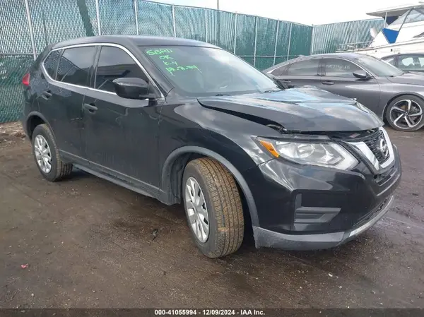 KNMAT2MV6HP546575 2017 NISSAN ROGUE - Image 1
