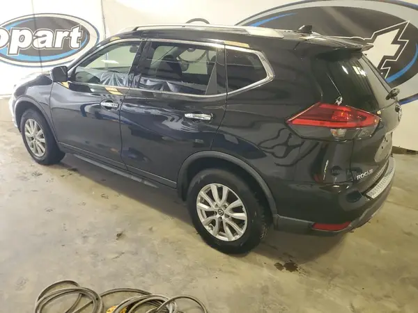 KNMAT2MV6HP548343 2017 NISSAN ROGUE - Image 2