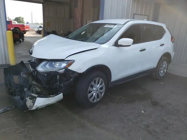 KNMAT2MV6HP564753 2017 NISSAN ROGUE - Image 1