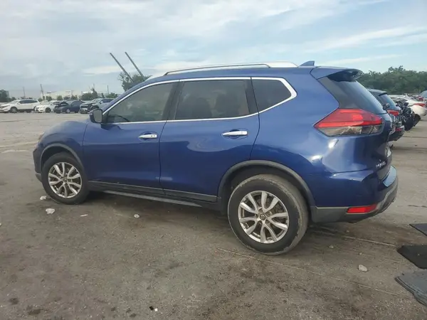 KNMAT2MV6HP566518 2017 NISSAN ROGUE - Image 2