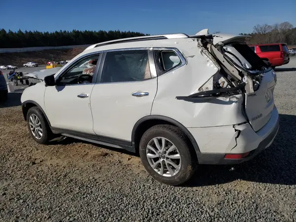 KNMAT2MV6HP566776 2017 NISSAN ROGUE - Image 2