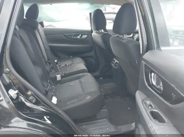 KNMAT2MV6HP567359 2017 NISSAN ROGUE - Image 8