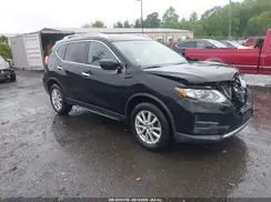 KNMAT2MV6HP570195 2017 NISSAN ROGUE