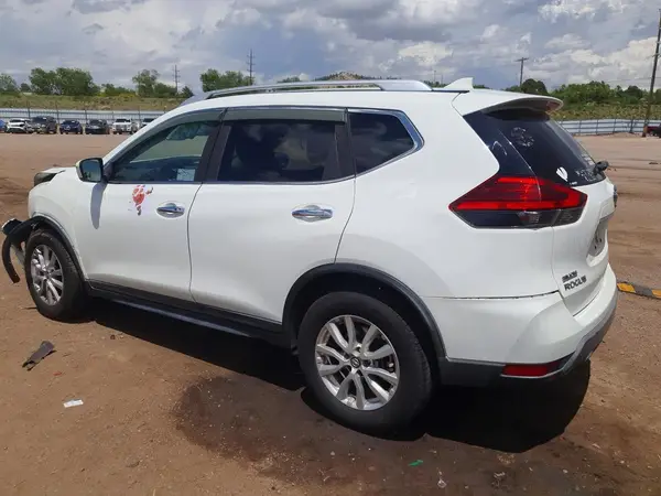 KNMAT2MV6HP579172 2017 NISSAN ROGUE - Image 2