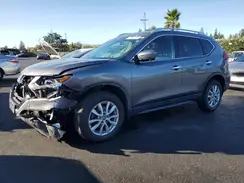KNMAT2MV6HP580581 2017 NISSAN ROGUE