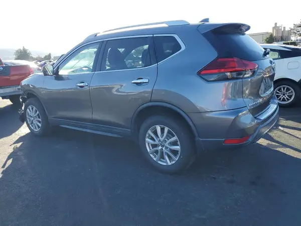 KNMAT2MV6HP580581 2017 NISSAN ROGUE - Image 2