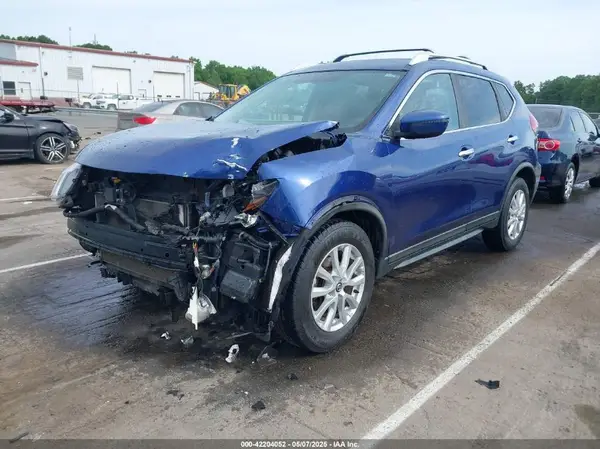 KNMAT2MV6HP583111 2017 NISSAN ROGUE - Image 2