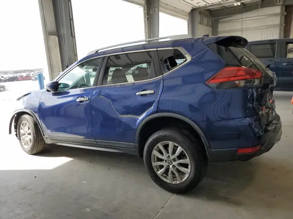 KNMAT2MV6HP584078 2017 NISSAN ROGUE - Image 2