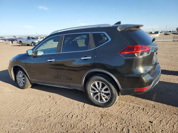KNMAT2MV6HP585716 2017 NISSAN ROGUE - Image 2