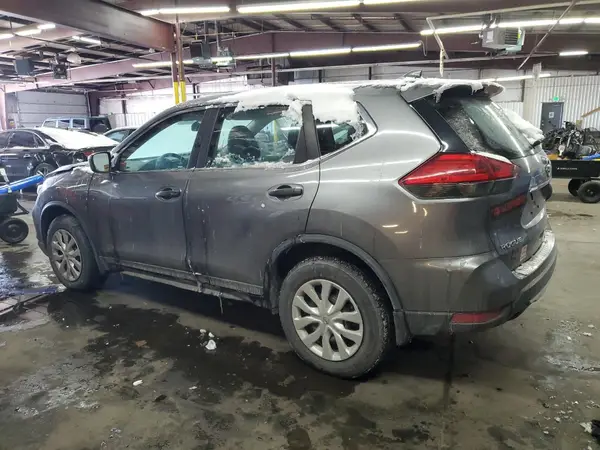 KNMAT2MV6HP588339 2017 NISSAN ROGUE - Image 2