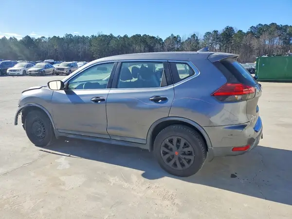 KNMAT2MV6HP590852 2017 NISSAN ROGUE - Image 2