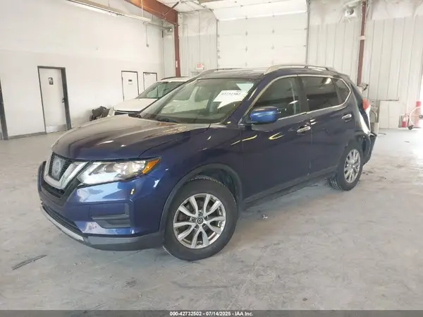 KNMAT2MV6HP595999 2017 NISSAN ROGUE - Image 2