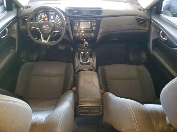 KNMAT2MV6HP600747 2017 NISSAN ROGUE - Image 8