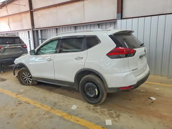 KNMAT2MV6HP602367 2017 NISSAN ROGUE - Image 2