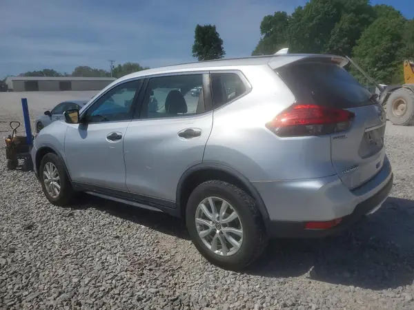 KNMAT2MV6HP604748 2017 NISSAN ROGUE - Image 2
