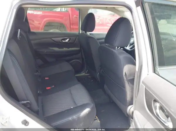 KNMAT2MV6HP608640 2017 NISSAN ROGUE - Image 8