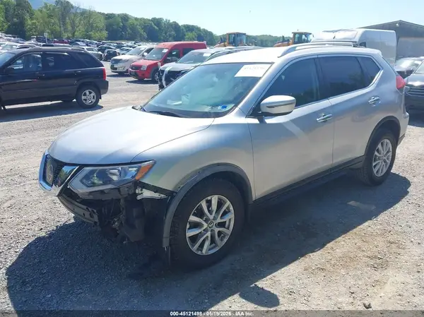 KNMAT2MV6HP611683 2017 NISSAN ROGUE - Image 2