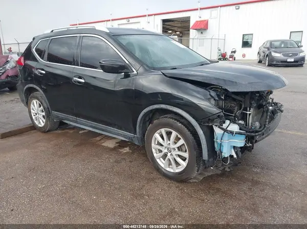 KNMAT2MV6HP613465 2017 NISSAN ROGUE - Image 1