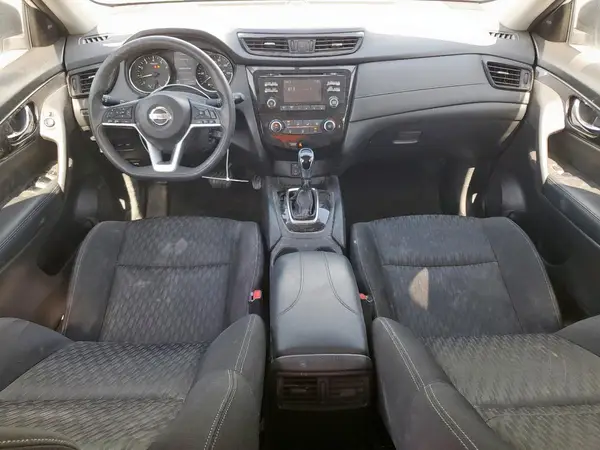 KNMAT2MV6HP618312 2017 NISSAN ROGUE - Image 8