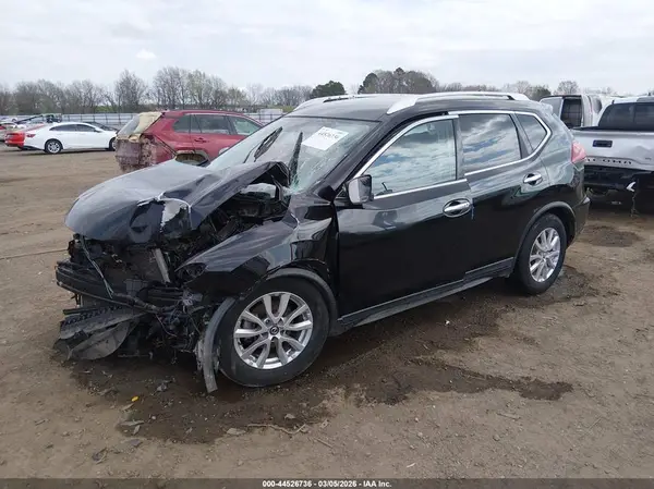 KNMAT2MV6JP500024 2018 NISSAN ROGUE - Image 2