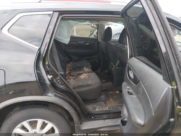KNMAT2MV6JP500024 2018 NISSAN ROGUE - Image 8
