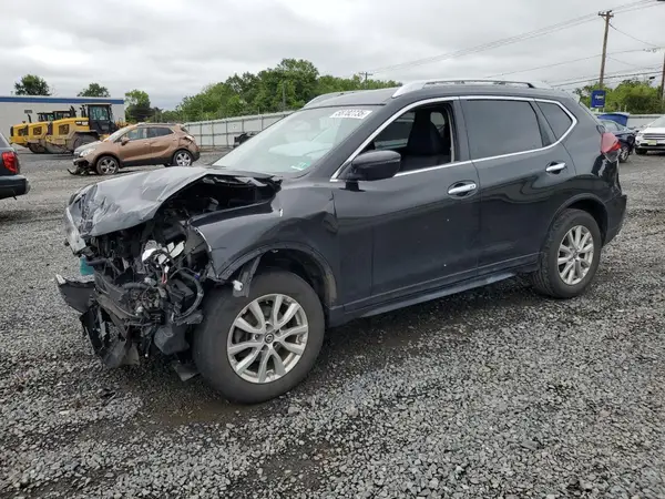 KNMAT2MV6JP503201 2018 NISSAN ROGUE - Image 1