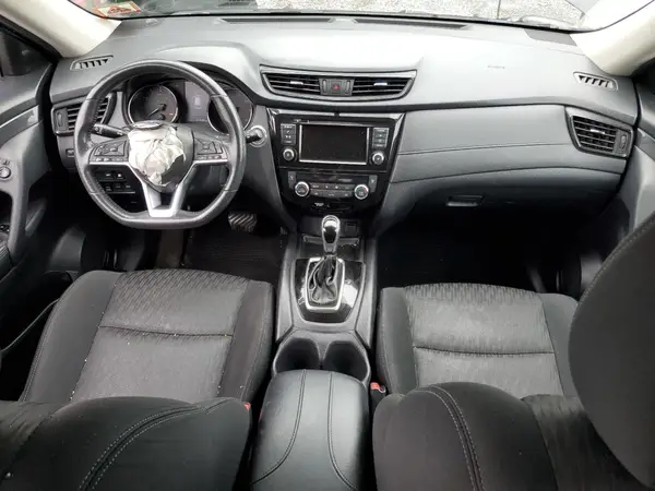 KNMAT2MV6JP503201 2018 NISSAN ROGUE - Image 8