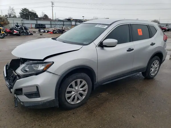 KNMAT2MV6JP504476 2018 NISSAN ROGUE - Image 1
