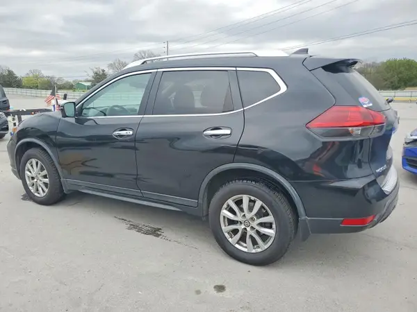 KNMAT2MV6JP505059 2018 NISSAN ROGUE - Image 2