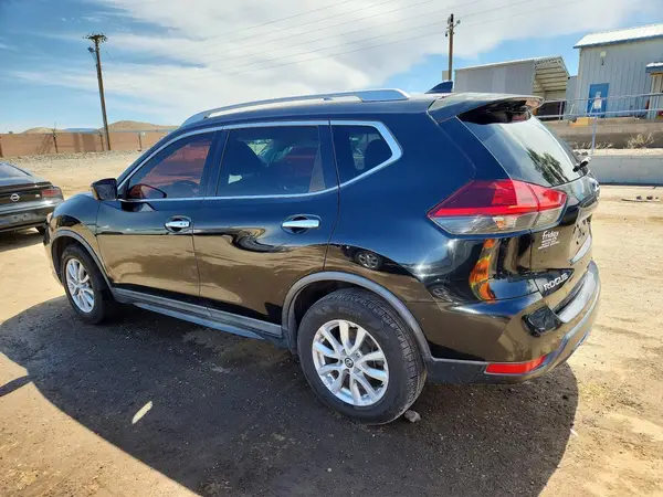 KNMAT2MV6JP506440 2018 NISSAN ROGUE - Image 2