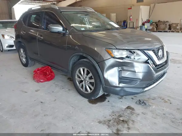 KNMAT2MV6JP506714 2018 NISSAN ROGUE - Image 1