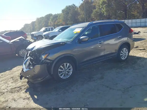 KNMAT2MV6JP507216 2018 NISSAN ROGUE - Image 2