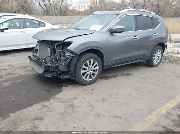 KNMAT2MV6JP511461 2018 NISSAN ROGUE - Image 2