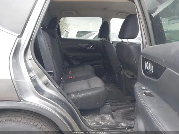 KNMAT2MV6JP511461 2018 NISSAN ROGUE - Image 8